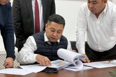 photo_5215332565554763151_w1