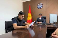 photo_5381965506954335169_w