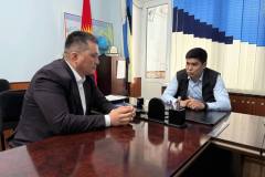 photo_5418136823873082094_w